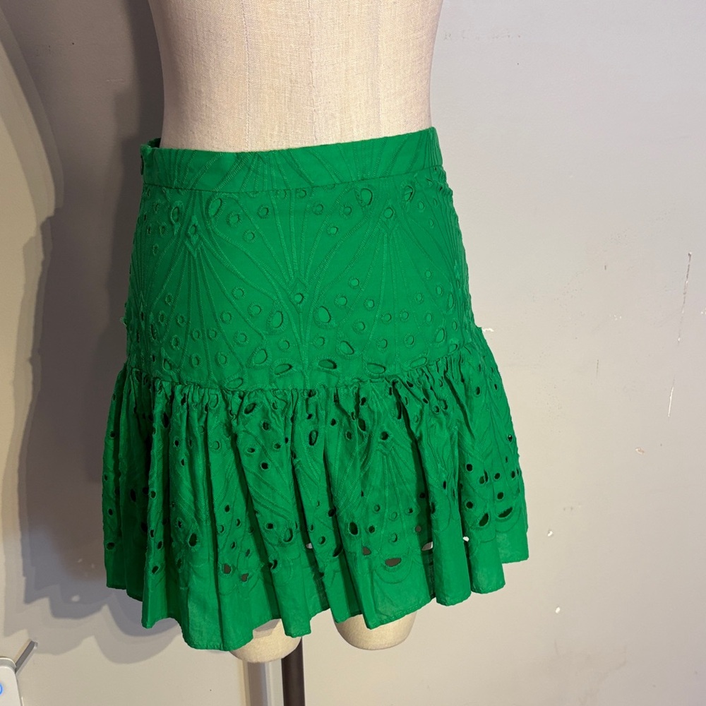 Zara Emerald Eyelet Mini Skirt NWT size Medium - Picture 5 of 9